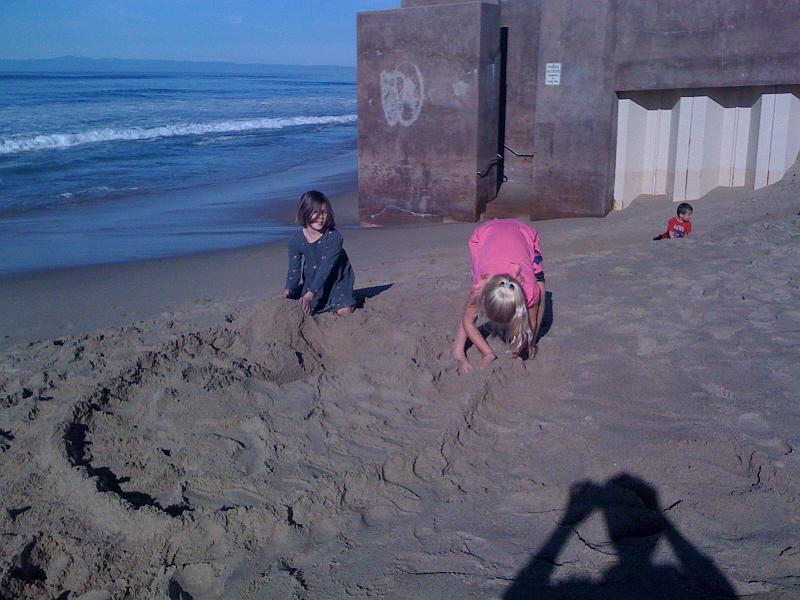 img_1599.jpg - Fun in the sand