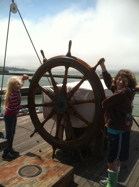 img_3162.jpg - Steering the Balclutha