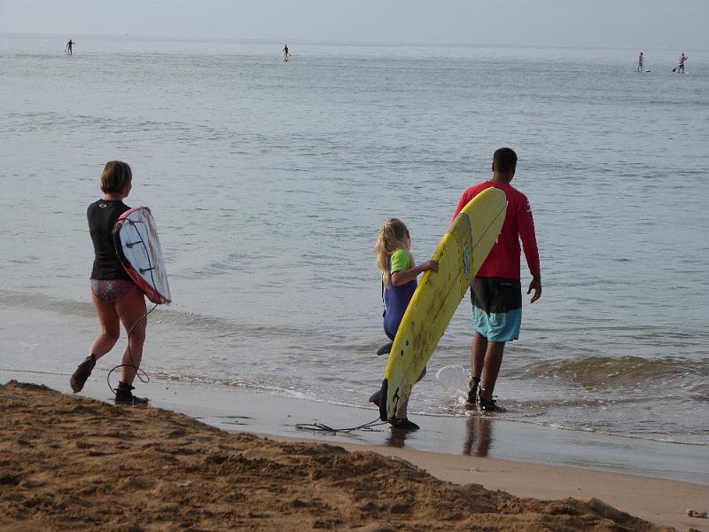 p1020186.jpg - Heading out to wait for the waves