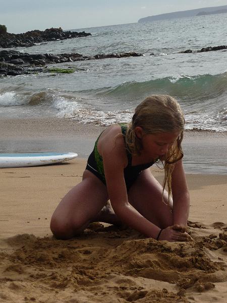 p1080491.jpg - The kids can never get enough time playing in the sand